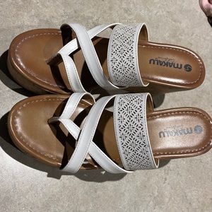 Summer sandals size 9